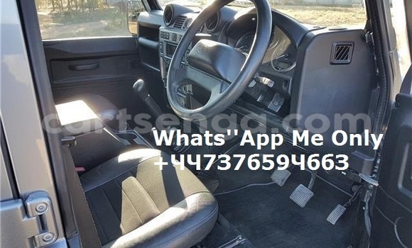 Acheter Occasion Voiture Land Rover Defender Gris à Mbabane, Manzini Acheter Occasion Voiture Land Rover Defender Gris à Mbabane, Manzini