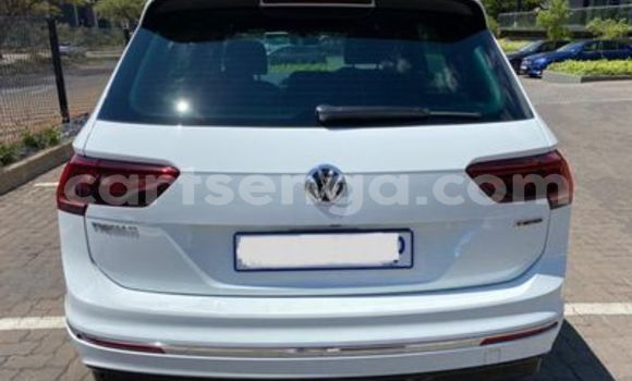 Acheter Occasion Voiture Volkswagen Tiguan Blanc à Bulembu, Hhohho Acheter Occasion Voiture Volkswagen Tiguan Blanc à Bulembu, Hhohho