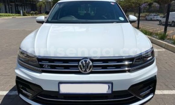 Acheter Occasion Voiture Volkswagen Tiguan Blanc à Bulembu, Hhohho Acheter Occasion Voiture Volkswagen Tiguan Blanc à Bulembu, Hhohho