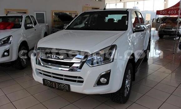 Buy Used Isuzu KB White Car in Big Bend in Lubombo Buy Used Isuzu KB White Car in Big Bend in Lubombo