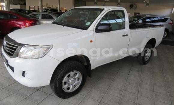 Buy Used Toyota Hilux White Car in Mbabane in Manzini Buy Used Toyota Hilux White Car in Mbabane in Manzini