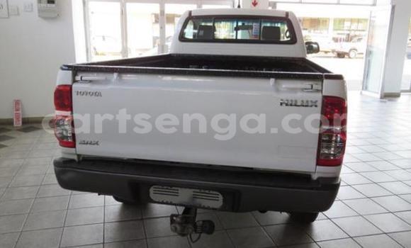 Buy Used Toyota Hilux White Car in Mbabane in Manzini Buy Used Toyota Hilux White Car in Mbabane in Manzini