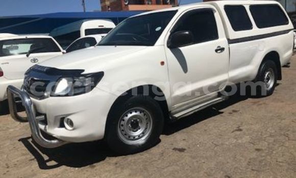 Acheter Occasion Voiture Toyota Hilux Blanc à Big Bend, Lubombo Acheter Occasion Voiture Toyota Hilux Blanc à Big Bend, Lubombo