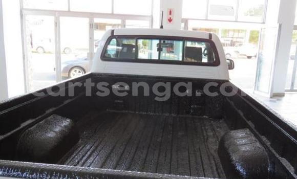 Buy Used Toyota Hilux White Car in Mbabane in Manzini Buy Used Toyota Hilux White Car in Mbabane in Manzini