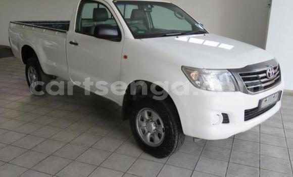 Buy Used Toyota Hilux White Car in Mbabane in Manzini Buy Used Toyota Hilux White Car in Mbabane in Manzini