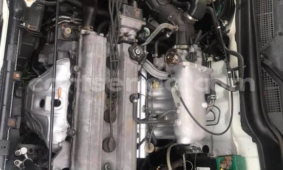 Nunua Ilio tumika Honda CR–V White Gari ndani ya Manzini nchini Manzini Nunua Ilio tumika Honda CR–V White Gari ndani ya Manzini nchini Manzini