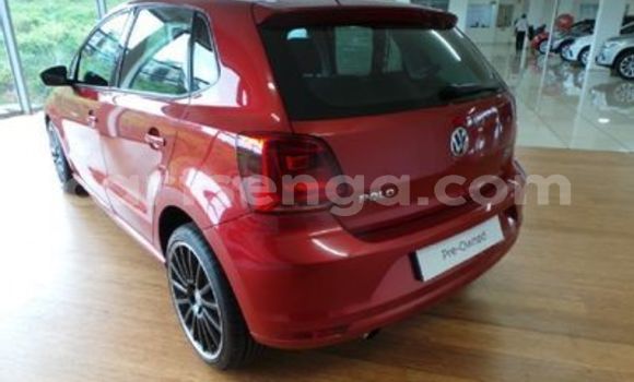 Acheter Occasion Voiture Volkswagen Polo Rouge à Hlatikulu, Shiselweni District