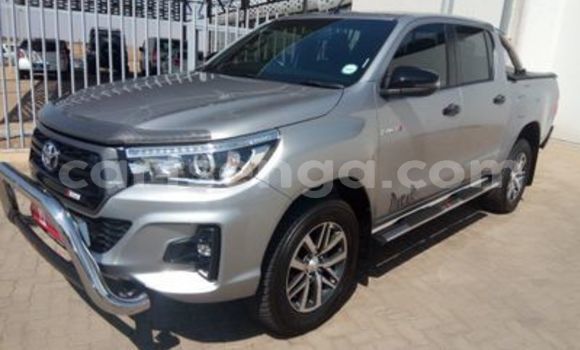 Buy Used Toyota Hilux Silver Car in Hluti in Shiselweni District Buy Used Toyota Hilux Silver Car in Hluti in Shiselweni District