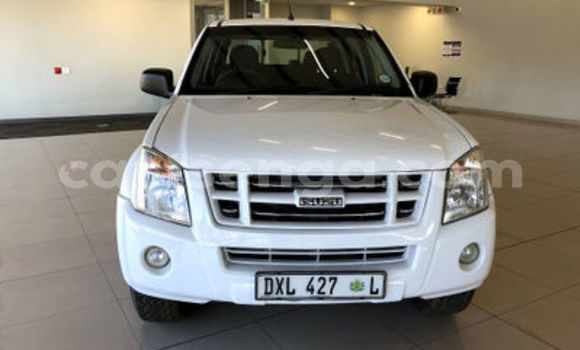 Acheter Occasion Voiture Isuzu KB Blanc à Big Bend, Lubombo District Acheter Occasion Voiture Isuzu KB Blanc à Big Bend, Lubombo District