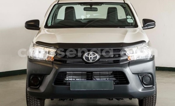 Buy Used Toyota Hilux White Car in Mbabane in Manzini Buy Used Toyota Hilux White Car in Mbabane in Manzini