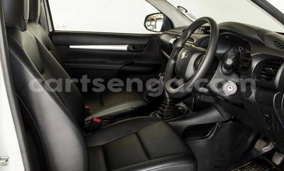 Buy Used Toyota Hilux White Car in Mbabane in Manzini Buy Used Toyota Hilux White Car in Mbabane in Manzini