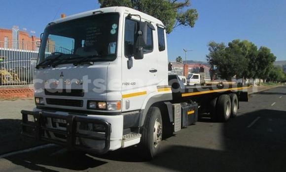 Nunua Ilio tumika Mitsubishi L400 White Lori ndani ya Mbabane nchini Manzini Nunua Ilio tumika Mitsubishi L400 White Lori ndani ya Mbabane nchini Manzini