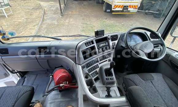 Acheter Occasion Utilitaire Nissan UD Blanc à Mbabane, Manzini Acheter Occasion Utilitaire Nissan UD Blanc à Mbabane, Manzini