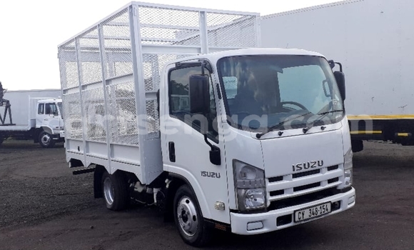 Acheter Occasion Utilitaire Isuzu FTR 850 Blanc à Mbabane, Manzini Acheter Occasion Utilitaire Isuzu FTR 850 Blanc à Mbabane, Manzini