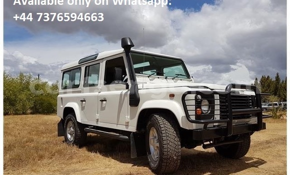 Acheter Occasion Voiture Land Rover Defender Blanc à Mbabane, Manzini Acheter Occasion Voiture Land Rover Defender Blanc à Mbabane, Manzini
