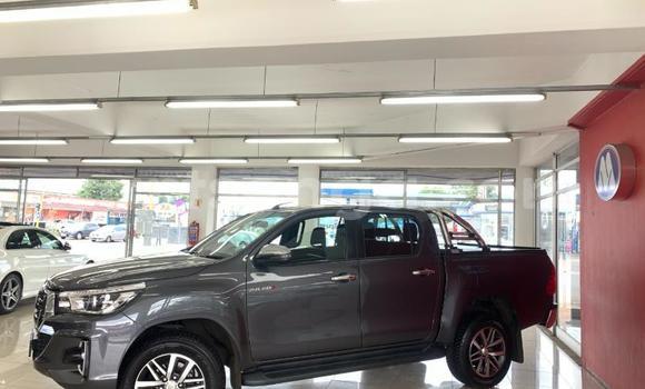 Buy Used Toyota Hilux Beige Car in Big Bend in Lubombo District Buy Used Toyota Hilux Beige Car in Big Bend in Lubombo District