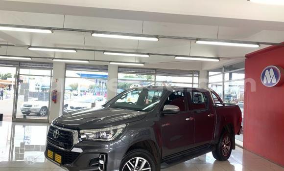Acheter Occasion Voiture Toyota Hilux Beige à Big Bend, Lubombo District Acheter Occasion Voiture Toyota Hilux Beige à Big Bend, Lubombo District