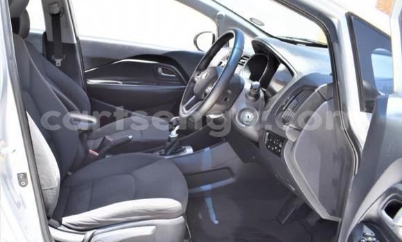 Nunua Ilio tumika Kia Rio Silver Gari ndani ya Bulembu nchini Hhohho Nunua Ilio tumika Kia Rio Silver Gari ndani ya Bulembu nchini Hhohho