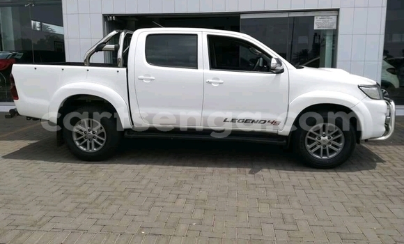 Buy Used Toyota Hilux White Car in Mbabane in Manzini Buy Used Toyota Hilux White Car in Mbabane in Manzini