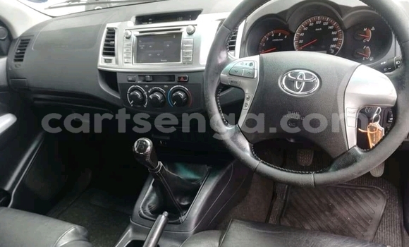 Buy Used Toyota Hilux White Car in Mbabane in Manzini Buy Used Toyota Hilux White Car in Mbabane in Manzini