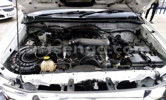 Buy Used Toyota Hilux White Car in Mbabane in Manzini Buy Used Toyota Hilux White Car in Mbabane in Manzini