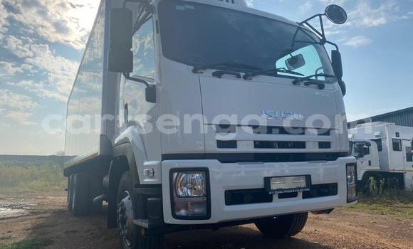 Acheter Occasion Utilitaire Isuzu FTR 850 Blanc à Mbabane, Manzini Acheter Occasion Utilitaire Isuzu FTR 850 Blanc à Mbabane, Manzini