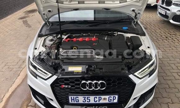 Acheter Occasion Voiture Audi RS3 Blanc à Mbabane, Manzini Acheter Occasion Voiture Audi RS3 Blanc à Mbabane, Manzini