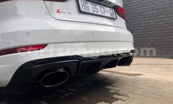 Acheter Occasion Voiture Audi RS3 Blanc à Mbabane, Manzini Acheter Occasion Voiture Audi RS3 Blanc à Mbabane, Manzini