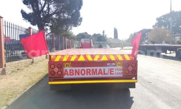 Acheter Occasion Utilitaire Caterpillar 120 Rouge à Mbabane, Manzini Acheter Occasion Utilitaire Caterpillar 120 Rouge à Mbabane, Manzini