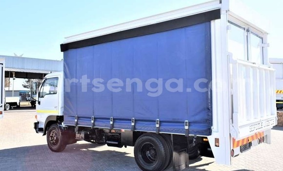 Acheter Occasion Utilitaire Nissan UD Blanc à Mbabane, Manzini Acheter Occasion Utilitaire Nissan UD Blanc à Mbabane, Manzini