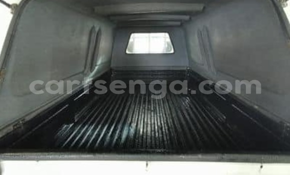 Acheter Occasion Voiture Hyundai H200 Blanc à Mbabane, Manzini Acheter Occasion Voiture Hyundai H200 Blanc à Mbabane, Manzini