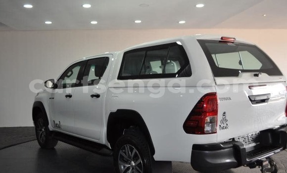 Buy Used Toyota Hilux White Car in Mbabane in Manzini Buy Used Toyota Hilux White Car in Mbabane in Manzini