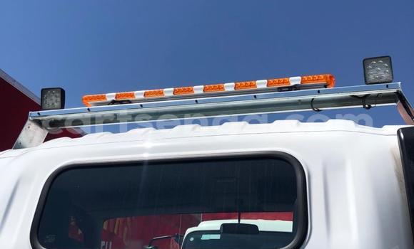 Nunua Ilio tumika Isuzu FTR 850 White Lori ndani ya Ezulwini nchini Hhohho Nunua Ilio tumika Isuzu FTR 850 White Lori ndani ya Ezulwini nchini Hhohho