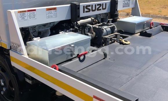 Nunua Ilio tumika Isuzu FTR 850 White Lori ndani ya Ezulwini nchini Hhohho Nunua Ilio tumika Isuzu FTR 850 White Lori ndani ya Ezulwini nchini Hhohho