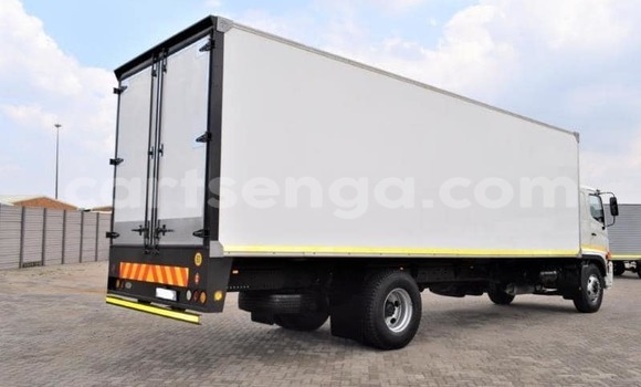 Acheter Occasion Utilitaire Toyota Dyna Blanc à Mbabane, Manzini Acheter Occasion Utilitaire Toyota Dyna Blanc à Mbabane, Manzini