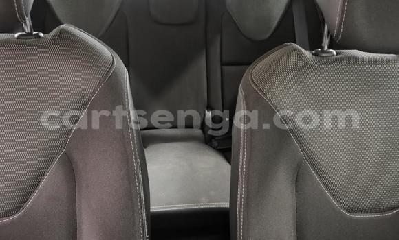 Buy Used Renault Clio Beige Car in Mbabane in Manzini Buy Used Renault Clio Beige Car in Mbabane in Manzini