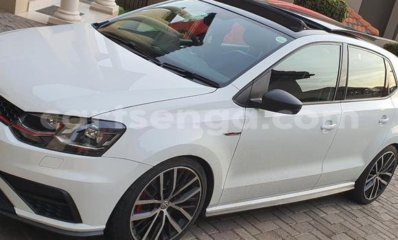 Nunua Ilio tumika Volkswagen Polo GTI White Gari ndani ya Ezulwini nchini Hhohho Nunua Ilio tumika Volkswagen Polo GTI White Gari ndani ya Ezulwini nchini Hhohho