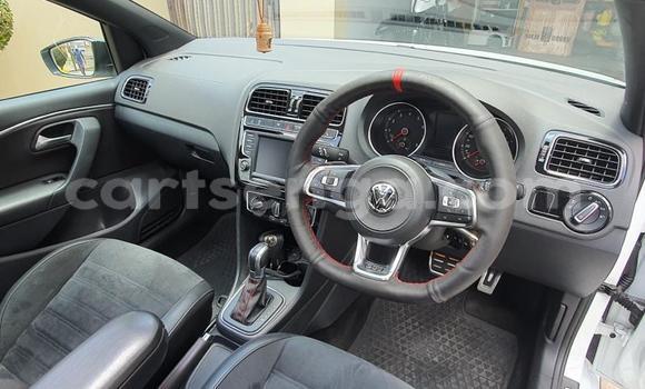 Nunua Ilio tumika Volkswagen Polo GTI White Gari ndani ya Ezulwini nchini Hhohho Nunua Ilio tumika Volkswagen Polo GTI White Gari ndani ya Ezulwini nchini Hhohho