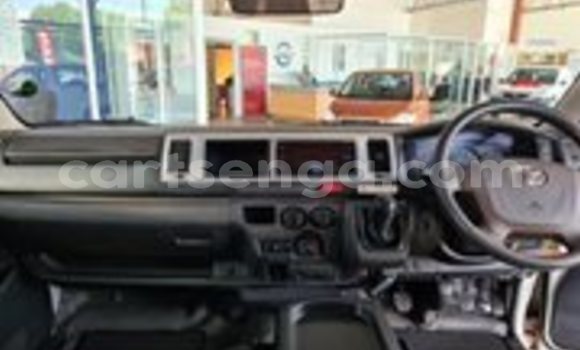 Nunua Ilio tumika Toyota 4Runner White Gari ndani ya Mbabane nchini Manzini Nunua Ilio tumika Toyota 4Runner White Gari ndani ya Mbabane nchini Manzini