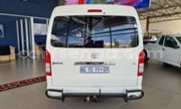 Nunua Ilio tumika Toyota 4Runner White Gari ndani ya Mbabane nchini Manzini Nunua Ilio tumika Toyota 4Runner White Gari ndani ya Mbabane nchini Manzini