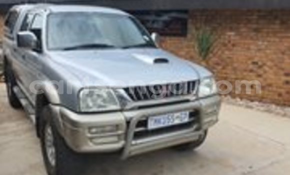 Nunua Ilio tumika Mitsubishi Colt Silver Gari ndani ya Mbabane nchini Manzini Nunua Ilio tumika Mitsubishi Colt Silver Gari ndani ya Mbabane nchini Manzini