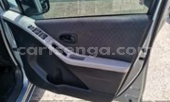 Nunua Ilio tumika Toyota Yaris Silver Gari ndani ya Mbabane nchini Manzini Nunua Ilio tumika Toyota Yaris Silver Gari ndani ya Mbabane nchini Manzini