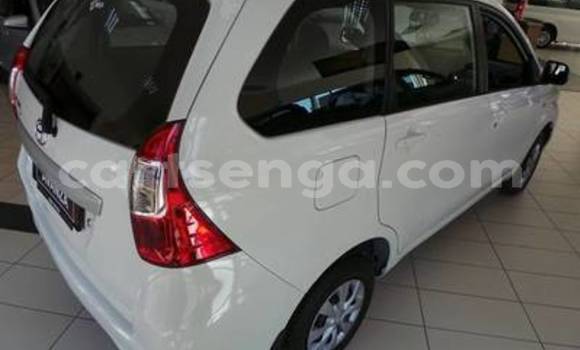 Acheter Occasion Voiture Toyota Avanza Blanc à Mbabane, Manzini Acheter Occasion Voiture Toyota Avanza Blanc à Mbabane, Manzini