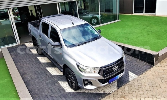 Buy Import Toyota Hilux Silver Car in Mbabane in Manzini