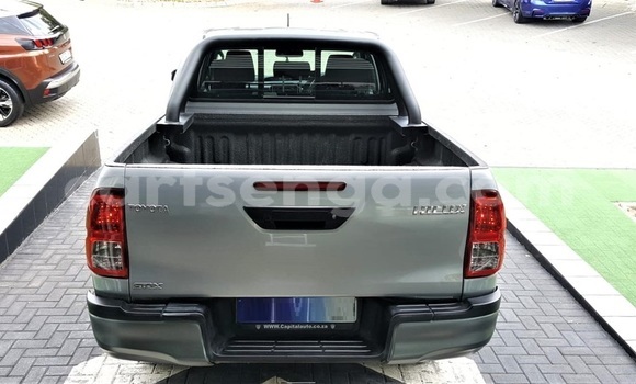 Buy Import Toyota Hilux Silver Car in Mbabane in Manzini Buy Import Toyota Hilux Silver Car in Mbabane in Manzini
