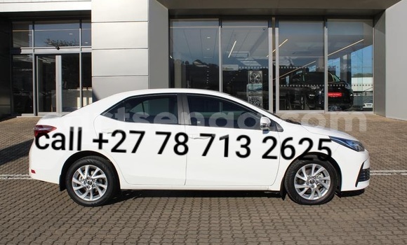 Buy Used Toyota Corolla White Car in Ezulwini in Hhohho