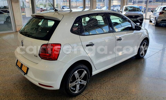 Acheter Occasion Voiture Volkswagen Polo Blanc à Bulembu, Hhohho Acheter Occasion Voiture Volkswagen Polo Blanc à Bulembu, Hhohho