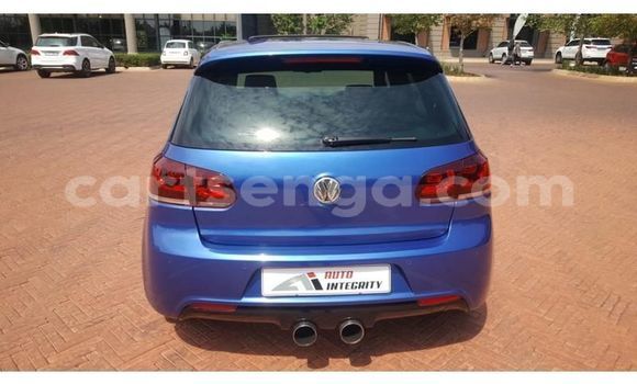 Buy Used Volkswagen Golf Blue Car in Bhunya in Manzini Buy Used Volkswagen Golf Blue Car in Bhunya in Manzini