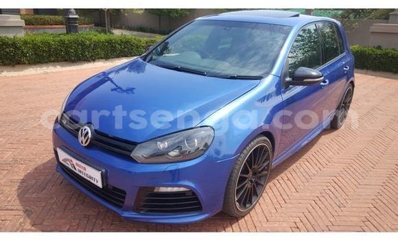 Buy Used Volkswagen Golf Blue Car in Bhunya in Manzini Buy Used Volkswagen Golf Blue Car in Bhunya in Manzini