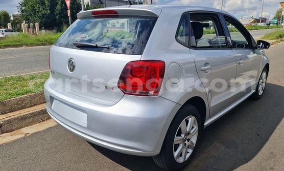 Nunua Ilio tumika Volkswagen Polo Silver Gari ndani ya Hlatikulu nchini Wilaya ya Shiselweni Nunua Ilio tumika Volkswagen Polo Silver Gari ndani ya Hlatikulu nchini Wilaya ya Shiselweni